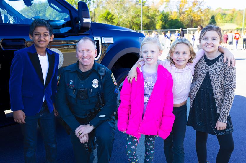 Creekside Elementary hosts Career Day